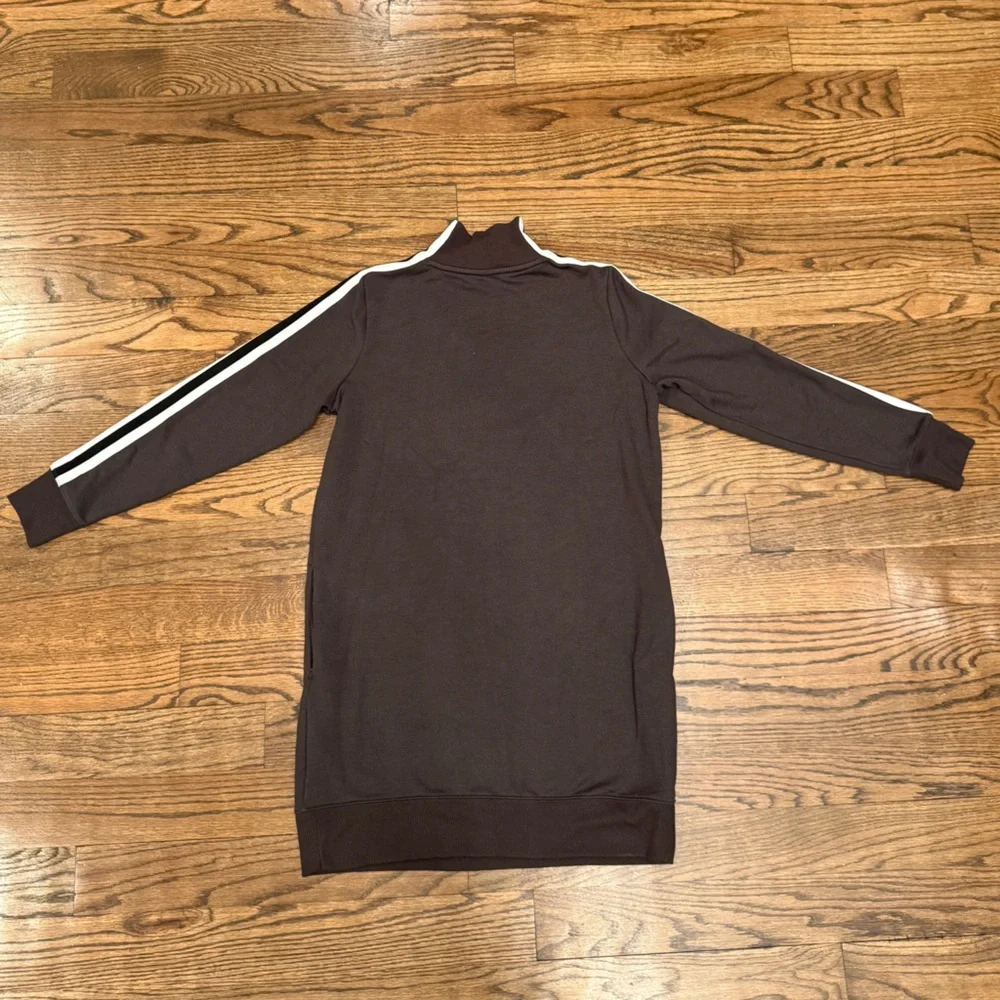 Athleta Brown Quarter-Zip Pullover Sweater w/ White Stripe – Size Medium